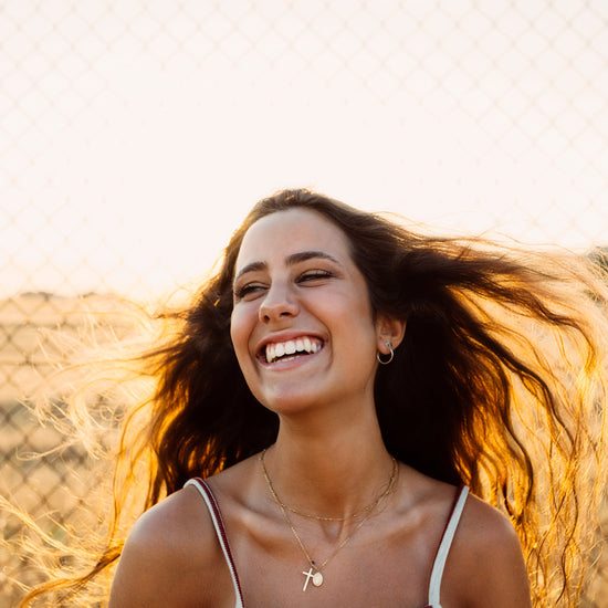 How do anthocyanidins support collagen?