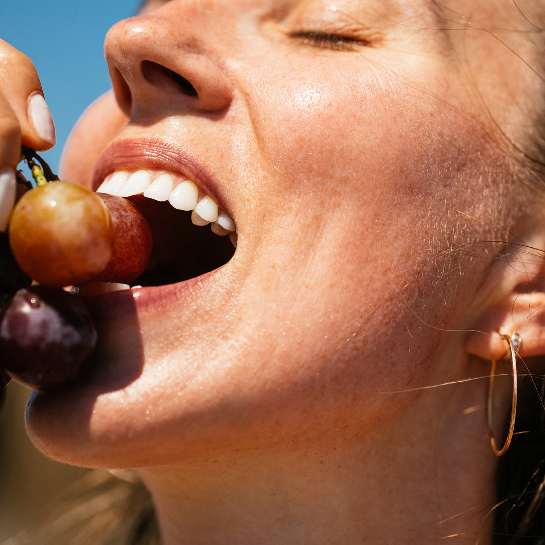 How to reduce PMS symptoms naturally through your diet