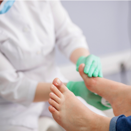 Diabetic foot ulcers: How to reduce your risk