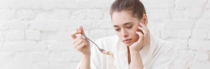 Loss of appetite: Causes and how to cope