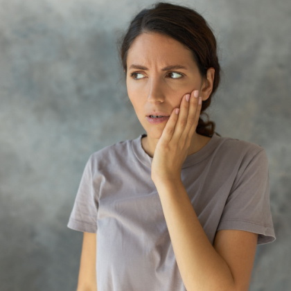 Facial nerve damage: Causes and symptoms